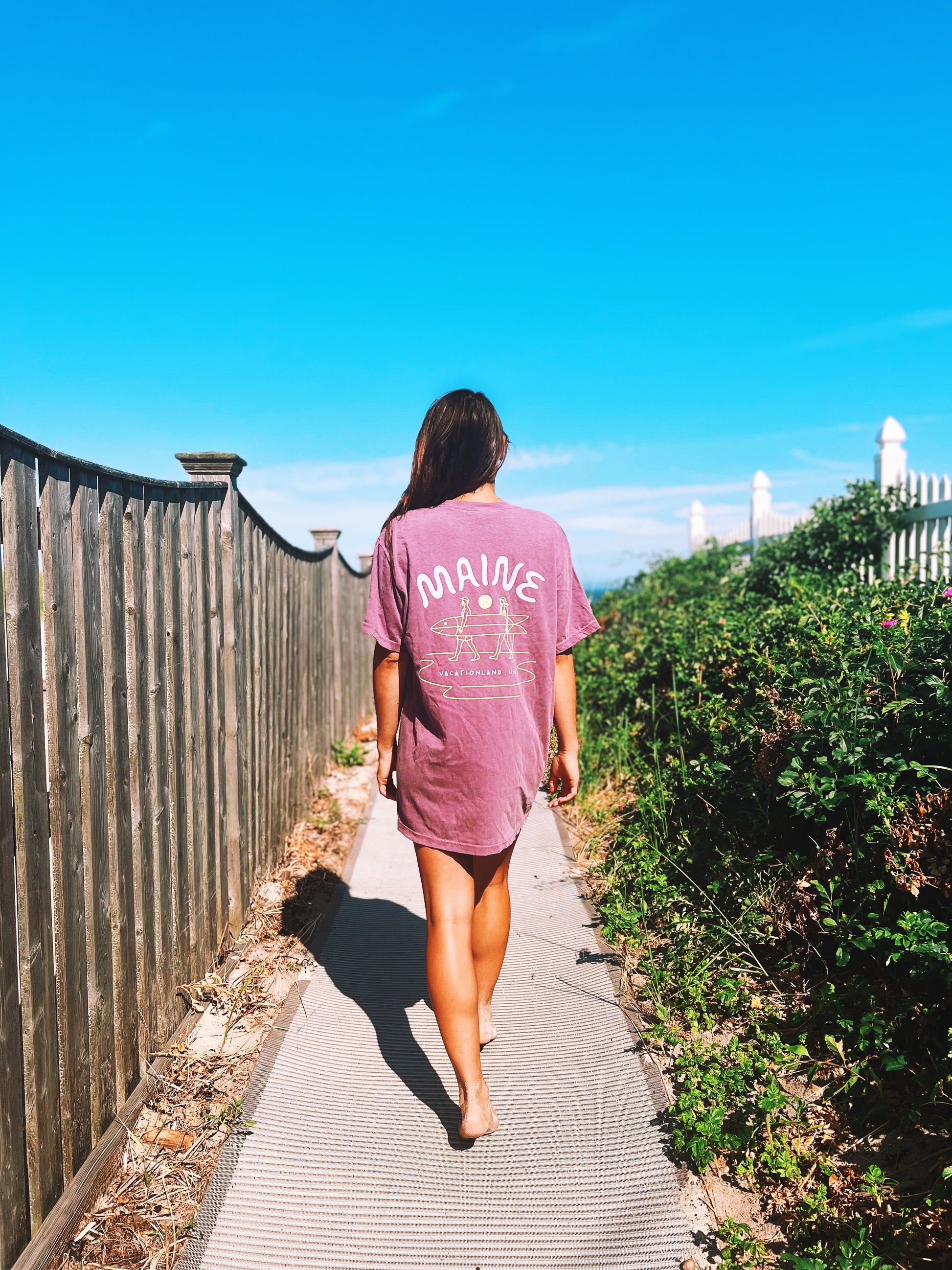 Longboard Surfer - Berry Tee